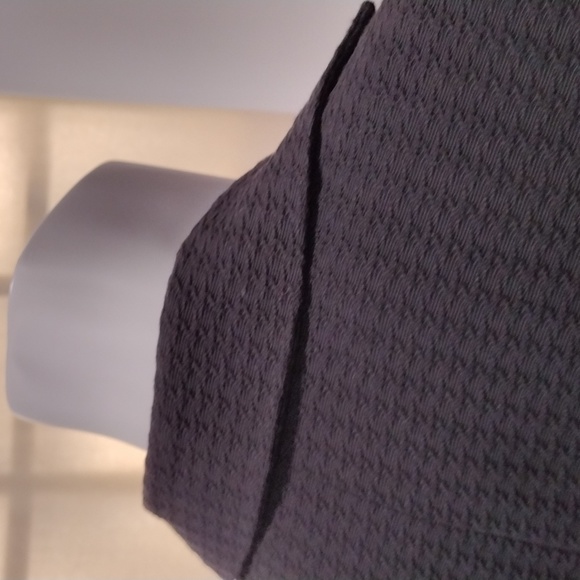 Ann Taylor black cotton blend pink satin lined blazer. Size 8 - Picture 8 of 12